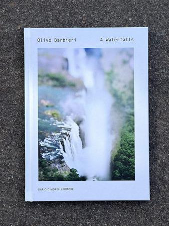 4 WATERFALLS - CATALOGO DELLA MOSTRA
